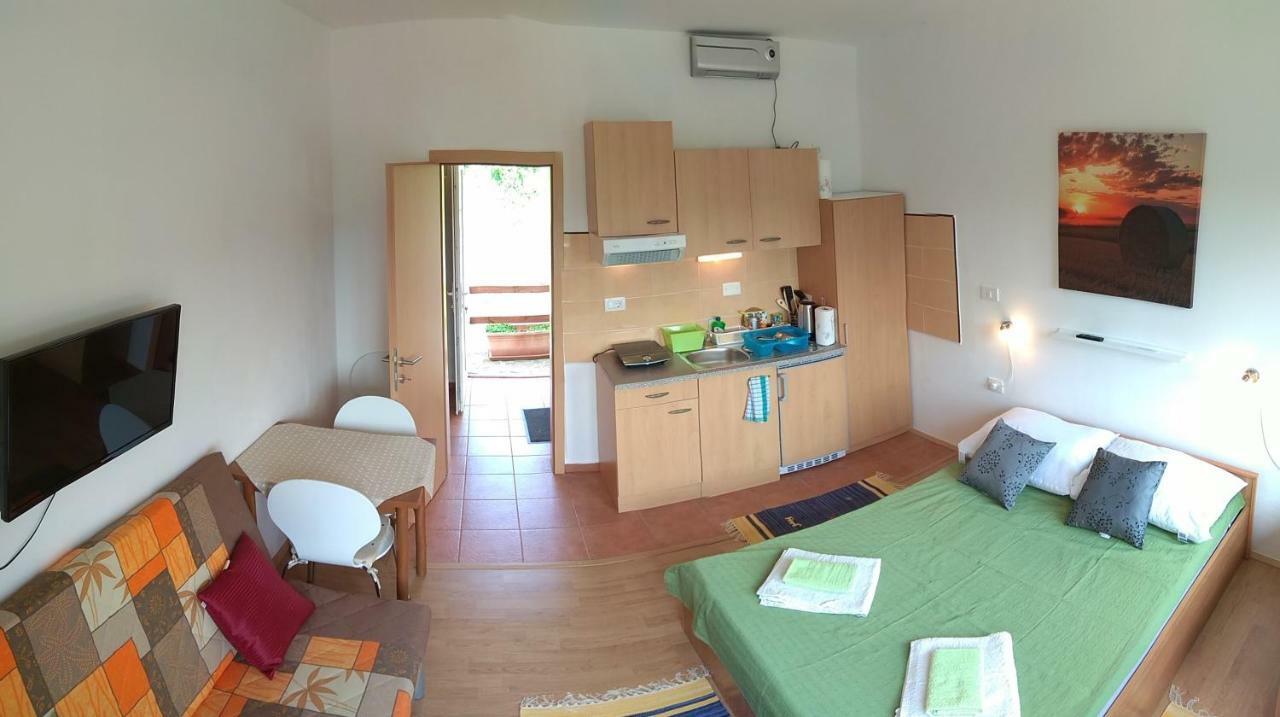 Apartmaji Suhorje المظهر الخارجي الصورة